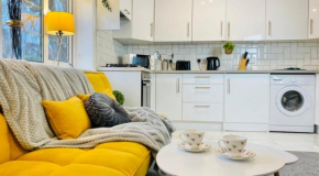 Warm & Quirky Flat Sleeping 3 with Parking